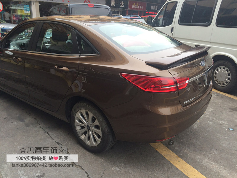 Ford Fu Ruisi cánh đuôi Fu Ruisi cánh cố định loại ánh sáng với sửa đổi đuôi đấm miễn phí sơn cánh lướt gió mazda 2