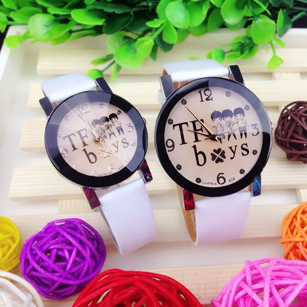 TFBOYS Four Leaf Grass Watches Korea Fashion TF Family Candy Color Jelly Watches for men and women Student movement Table Table