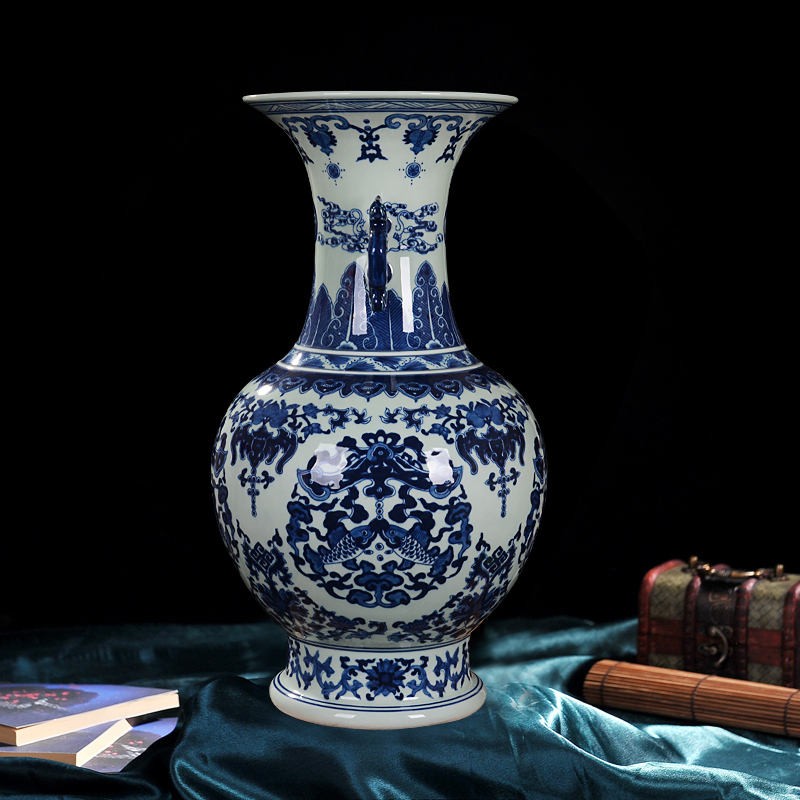 Antique hand - made ears design of blue and white porcelain of jingdezhen ceramics vase flowers sitting room adornment is placed the process