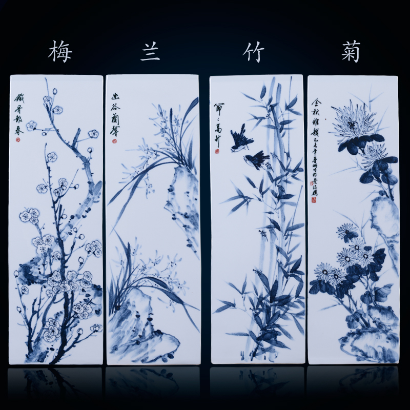 Jingdezhen ceramics by hand draw the traditional Chinese painting landscape vase by patterns with Chinese style sitting room adornment is placed