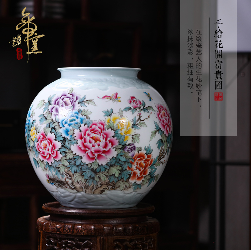 The Master of jingdezhen ceramic hand - made of high - grade famille rose porcelain furnishing articles blooming flowers antique vase decoration art