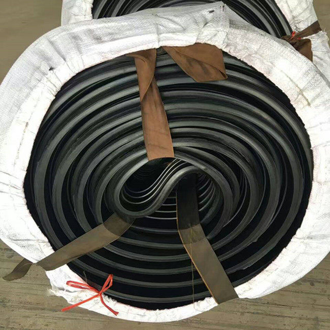 Rubber buried waterstop belt P type 300*8 waterstop belt Specializing in the production of various types of waterstop belts