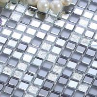 Светло-желтый