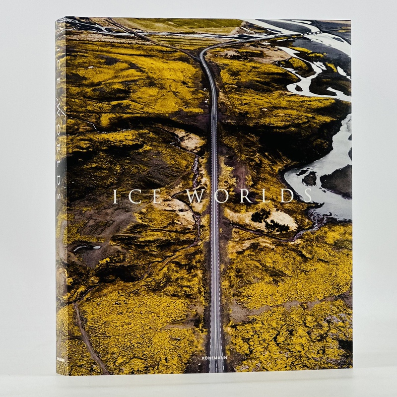 Large-Format Model Home Clubhouse Decoration with Real Books for Display, Photography, and Photo Background Props in Nordic-Style Hardcover Sales Office