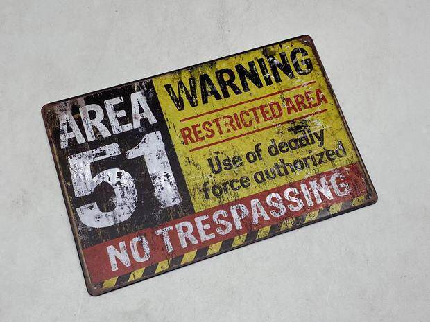 товар из китая 美利坚洋行51区广告牌 area 51洋铁皮 禁止穿越标示牌 Wtf