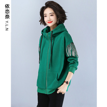 Womens short coat 2021 autumn and winter new small 40-year-old top large size velvet thick sweater cardigan jacket