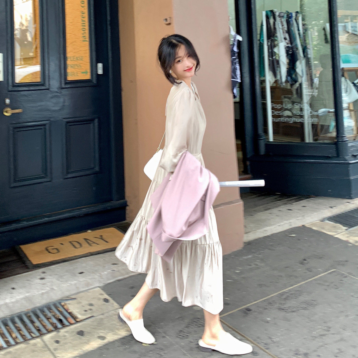 (Spot Flash) Great Joy Spring Summer Round Collar CHIC Glossy Lace Long Sleeve Foreign Dress Female Superfairy Slim Fit