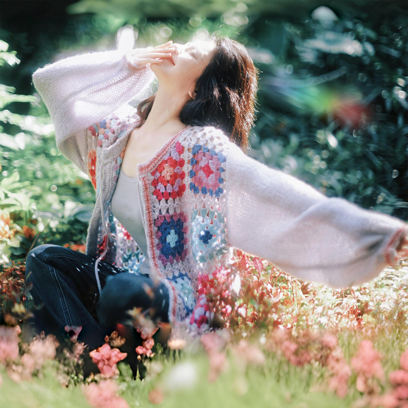 Zhao Daxi | Hand-Knitted: Monet's Garden Sweater | Lightweight Style/Early Spring Heavy-Duty Handmade Oil Painting Color Texture Hollow Design Zhao Daxi | Hand-Knitted: Monet's Garden Sweater | Lightweight Style/Early Spring Heavy-Duty Handmade Oil Painting Color Texture Hollow Design