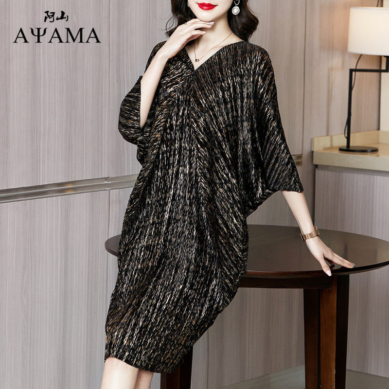 High-End Pleated Plus-Size Women's Clothing, European Style, Elegant Shiny Silk V-Neck Batwing Sleeve Dress That Hides Flaws and Looks Slimming