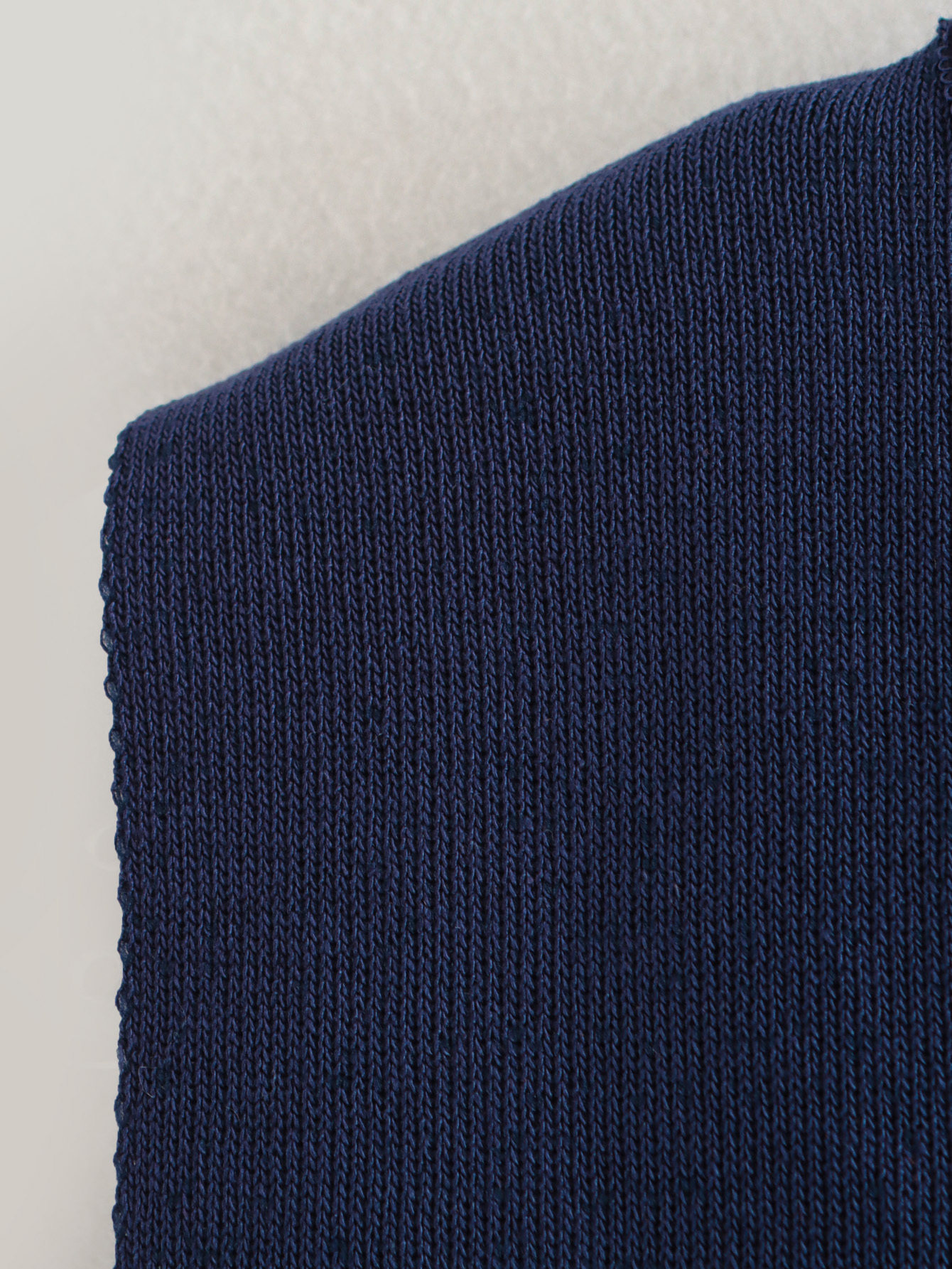 Женская жилетка kaslead 新款 女装 欧美风时尚简约金色纽扣饰针织背心式上衣