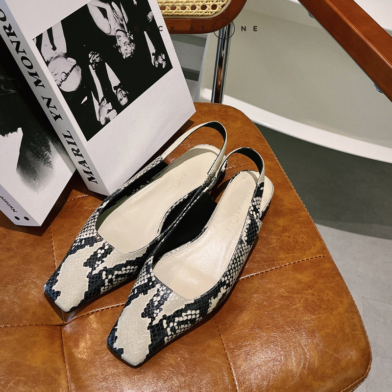 Backatone "Snake Pattern Charm" Elegant Square-Toe Snake Scale Pattern Leather Sandals Bes-7Fl140A-K Backatone "Snake Pattern Charm" Elegant Square-Toe Snake Scale Pattern Leather Sandals Bes-7Fl140A-K