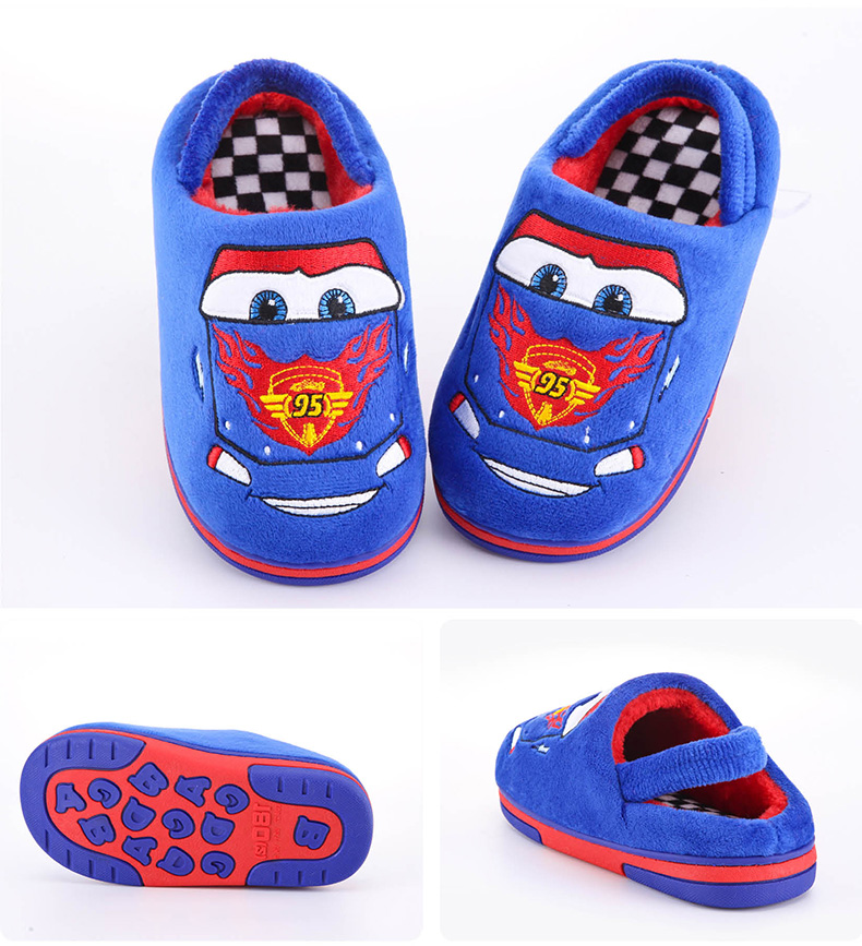 Pantoufles enfants en suède DISNEY pour hiver - Ref 1009388 Image 17