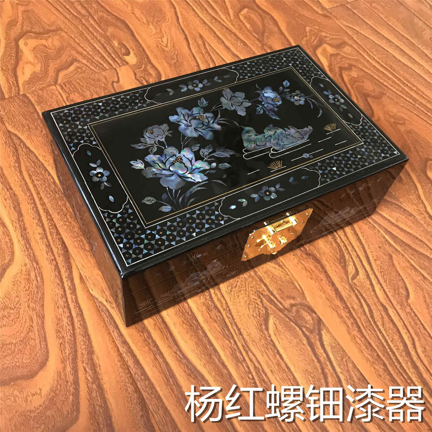 28cm black jewelry box, cigar box, key, baby teeth, lacquerware, shell inlay, dowry box
