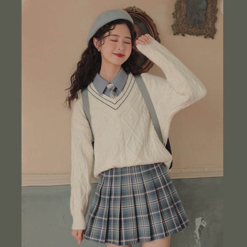 Lingu 2022 new college Wind V collar sweater women's loose jacket outwear the knitted sweatshirt blouse for spring and autumn