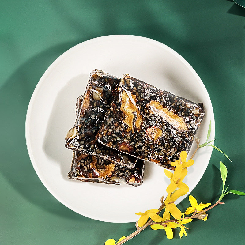 老金磨方 阿胶固元糕 莲子百合味 300g 天猫优惠券折后￥19.9包邮（￥59.9-40）