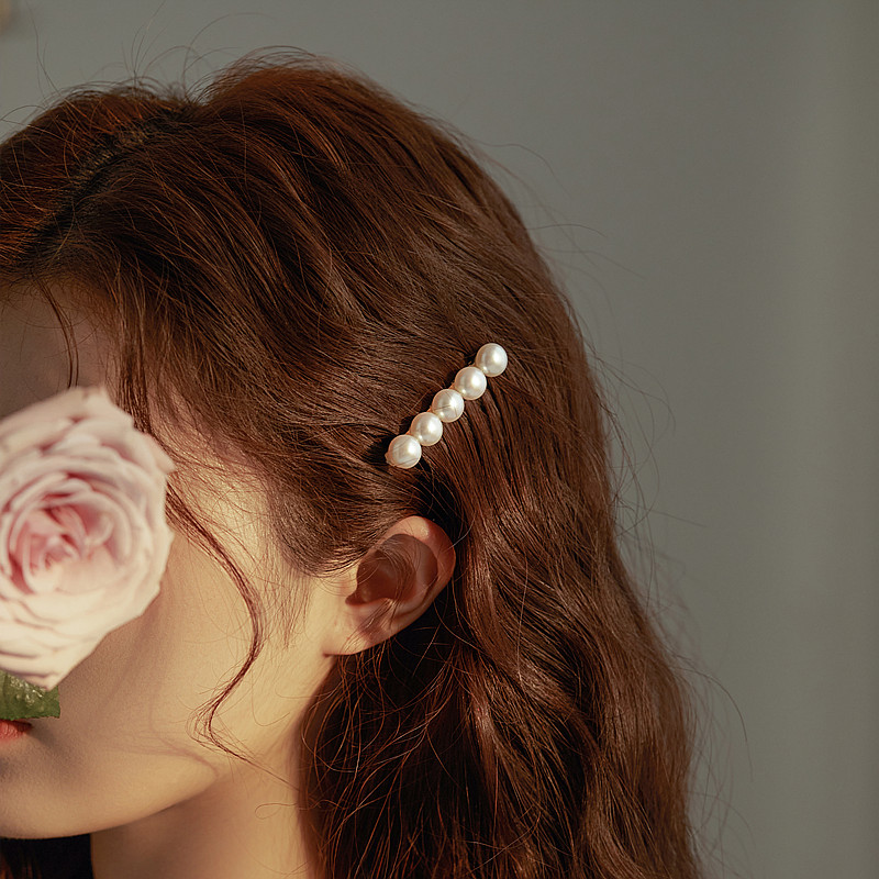 Original design French retro sentiment simple natural freshwater pearl browsing with one word and one side and one side