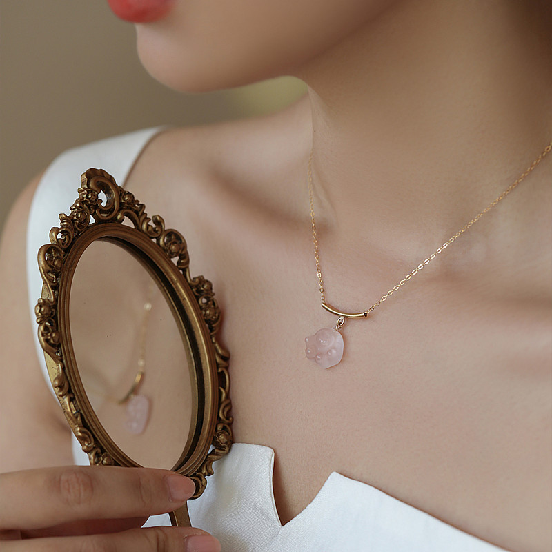 Original Design Natural Powder Crystal Cute Cat Paw Crystal Necklace American 14K Bag Gold 100 Lapped Temperament Lock Bone Chain