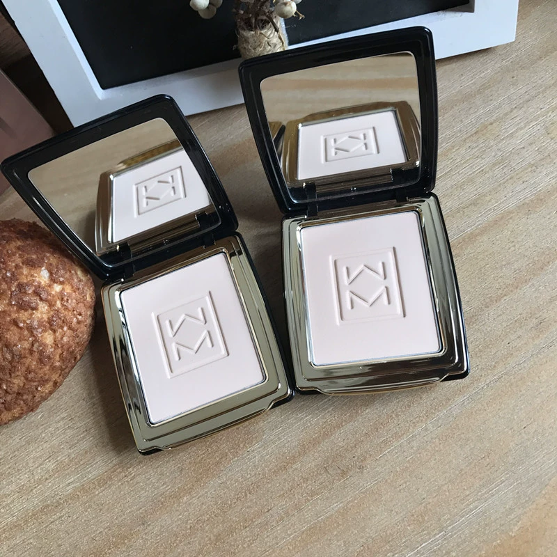 Mgpin đích thực Geping quầy trang điểm cảm giác nhẹ phấn satin kép cho makeup trang điểm che khuyết điểm mới đa tác dụng - Bột nén