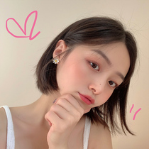 Small daisy stud earrings simple ear clip no ear holes female small temperament earrings 2021 new trend