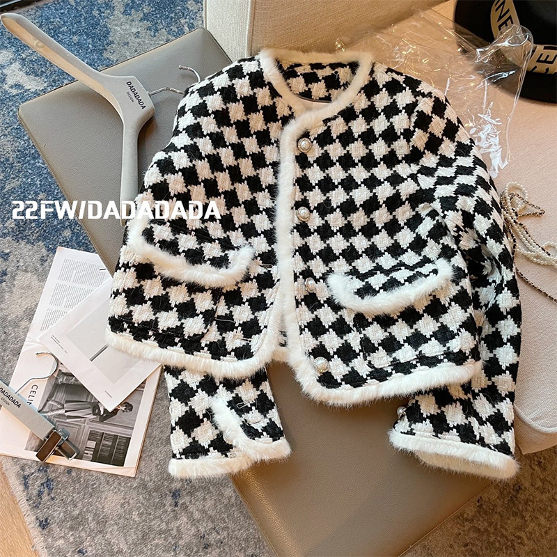 DADA Xiaoxiang ladies wind checkerboard plaid short coat women's light luxury mink fur edge design houndstooth top