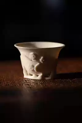 Ming Dynasty old mold resurfaced handmade Dehua kiln white porcelain plum blossom cup tooth white teacup Tea cup Wine glass