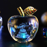 Торт ко дню рождения (поставляется со светящимися и красочными огнями)