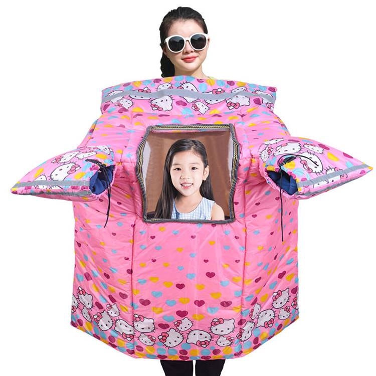 2022 new parent-child style windshield quilt when the wind is caught by the tram winter battery car stalls cloak with baby and mother visible