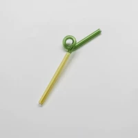 B светло -зеленый + желтый