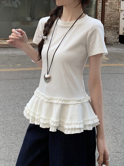 Korean Chic Outfit with Ruffled Skirt, Unique Blouse for Women, Summer Round Neck, Sweet and Versatile, Stunning Short-Sleeved T-Shirt