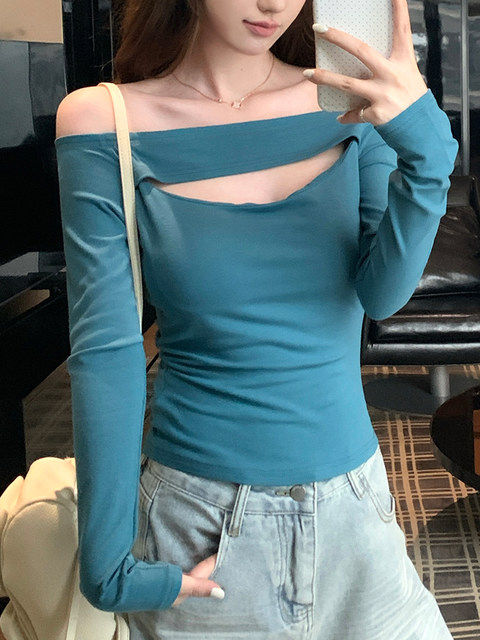 Design-Focused, Unique, Hollow-Out Long-Sleeve T-Shirt for Women, Spring and Winter, Off-Shoulder, Stunning, High-End, Sweet and Spicy Top