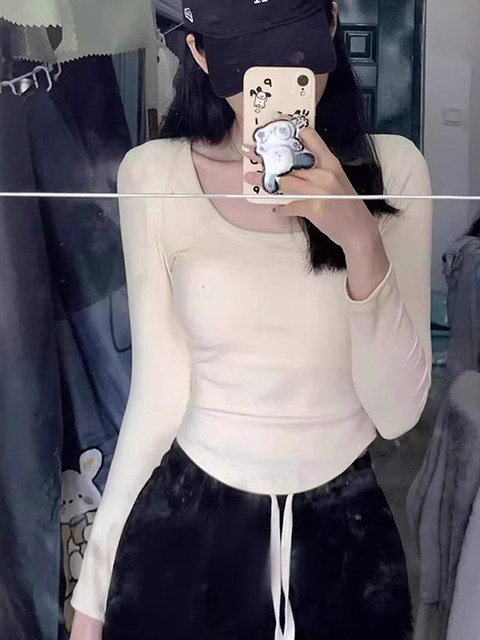 Chic Waist-Cinching Short Square-Neck T-Shirt for Women, Regular Shoulder Long-Sleeve Base Shirt, Brushed for Warmth, Curved Hem Slim-Fit Top