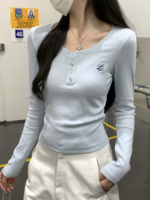 Korean-Style Blue Long-Sleeved T-Shirt for Women, Early Autumn, Pleated Design, Unique and Chic Short Top ins