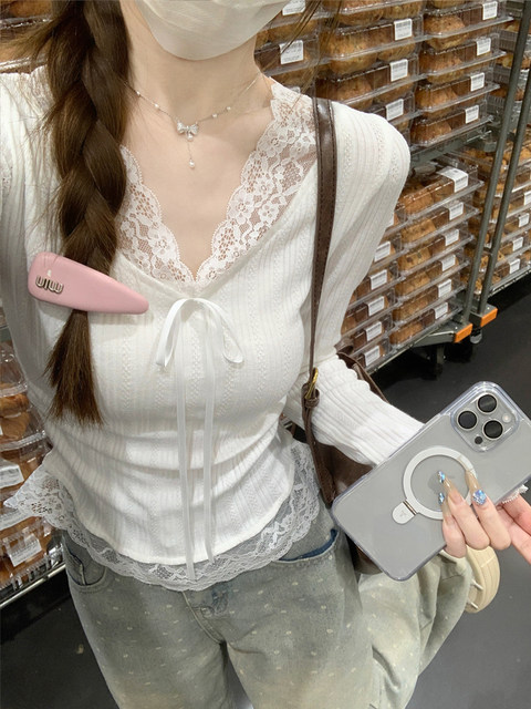 Korean Style Pure and Elegant V-Neck Slim-Fit Blouse for Women, Spring Lace-Trimmed Ruched Tie-Up Jacquard High-End Top ins