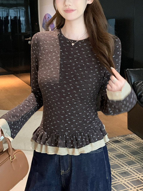 French Retro Round-Neck Floral T-Shirt for Women, 2026 Spring, Unique and Chic Double-Layer Lace Design Niche Top