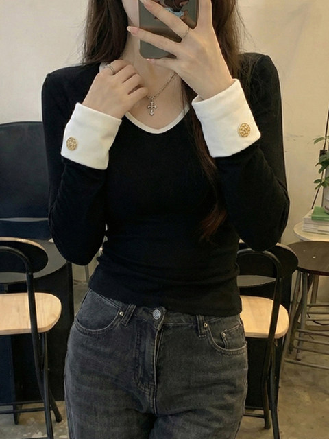 Fashionable and Versatile Color-Blocked V-Neck Base Shirt for Women, 2026 Spring Brushed Warm T-Shirt with a Stylish Button Design