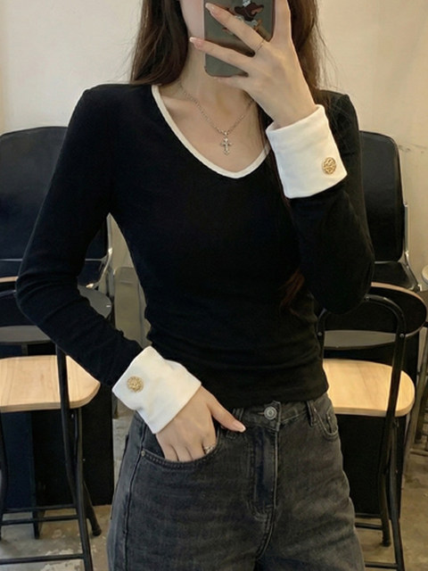 Fashionable and Versatile Color-Blocked V-Neck Base Shirt for Women, 2026 Spring Brushed Warm T-Shirt with a Stylish Button Design