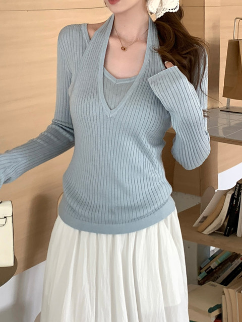 Fake Two-Piece Pure Desire Halter V-Neck Knit Top for Women, 2026 Spring Slim Fit Versatile Korean Style Design Top