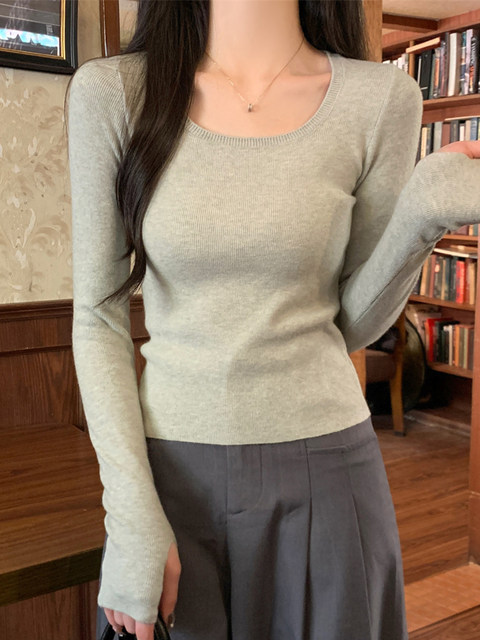 Korean Style Elegant Slim-Fit Square-Neck Versatile Knit Sweater for Women, New Autumn Design with Finger Holes for Warmth, Base Layer Top