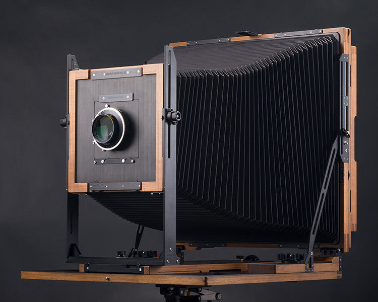 Chamonix Ultra-large Format Technology Camera 2024CF 20X24 Carbon Fiber Teak