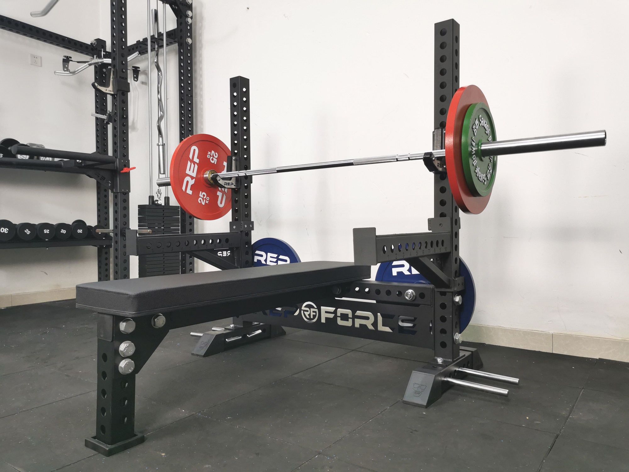 🏠 A must-have for your home gym! heavy-duty bench press rack with a ...