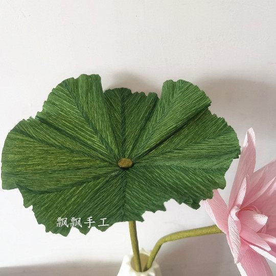 Water lily wrinkled paper flower ສໍາເລັດຮູບເຮັດດ້ວຍມື DIY wrinkled paper wrinkled paper handmade class homework labor skill class paper art flower