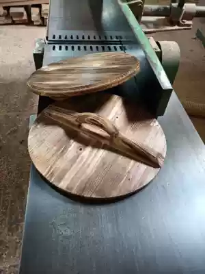 Chinese fir pot cover old-fashioned thick pot cover hand-made full mortise and mortise pot cover garden cover cylinder head sub-wooden cover can be customized