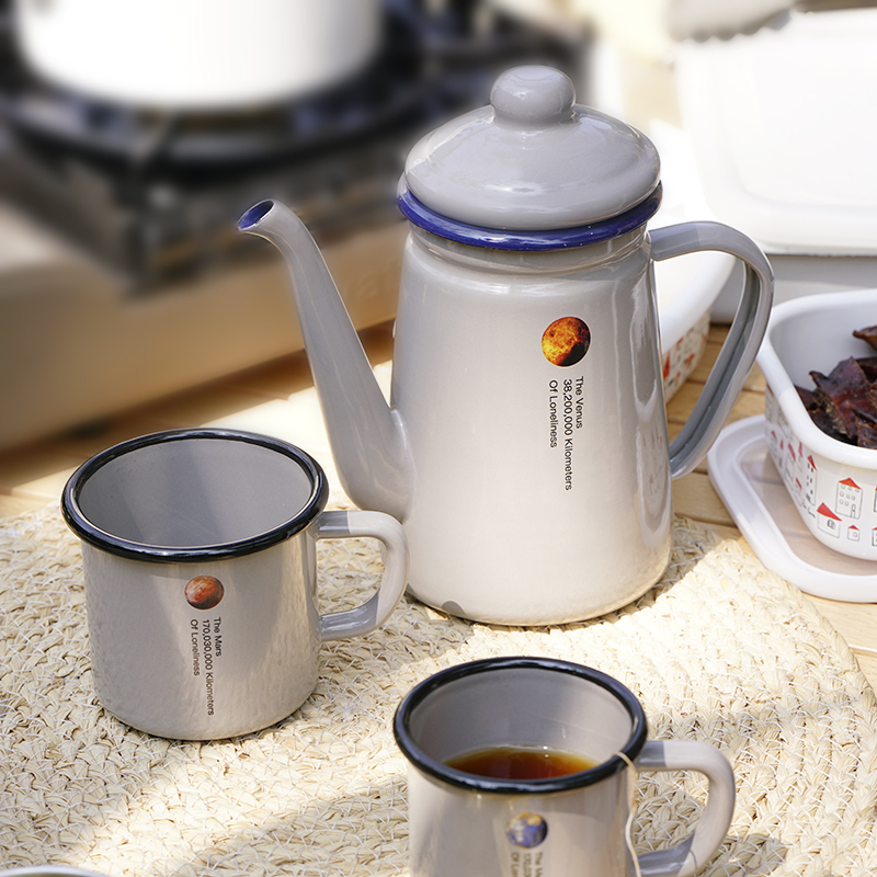 Lifeface Outdoor Hand-Pour Enamel Coffee Pot Camping Picnic Supplies ins Teapot Portable Enamel Cold Water Kettle