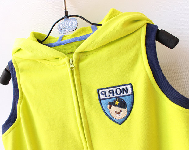 2018 bé trai vest trẻ em mùa xuân và mùa thu cotton một lớp mỏng phần mũ trùm đầu gấu bé vest vest không mũ áo gió trẻ em