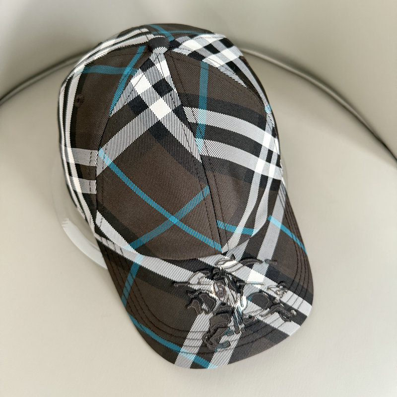 Spring and Summer Light Luxury New Ultra-Thin Breathable Plaid Horse Logo Baseball Cap Unisex Couple Hat Sun Hat