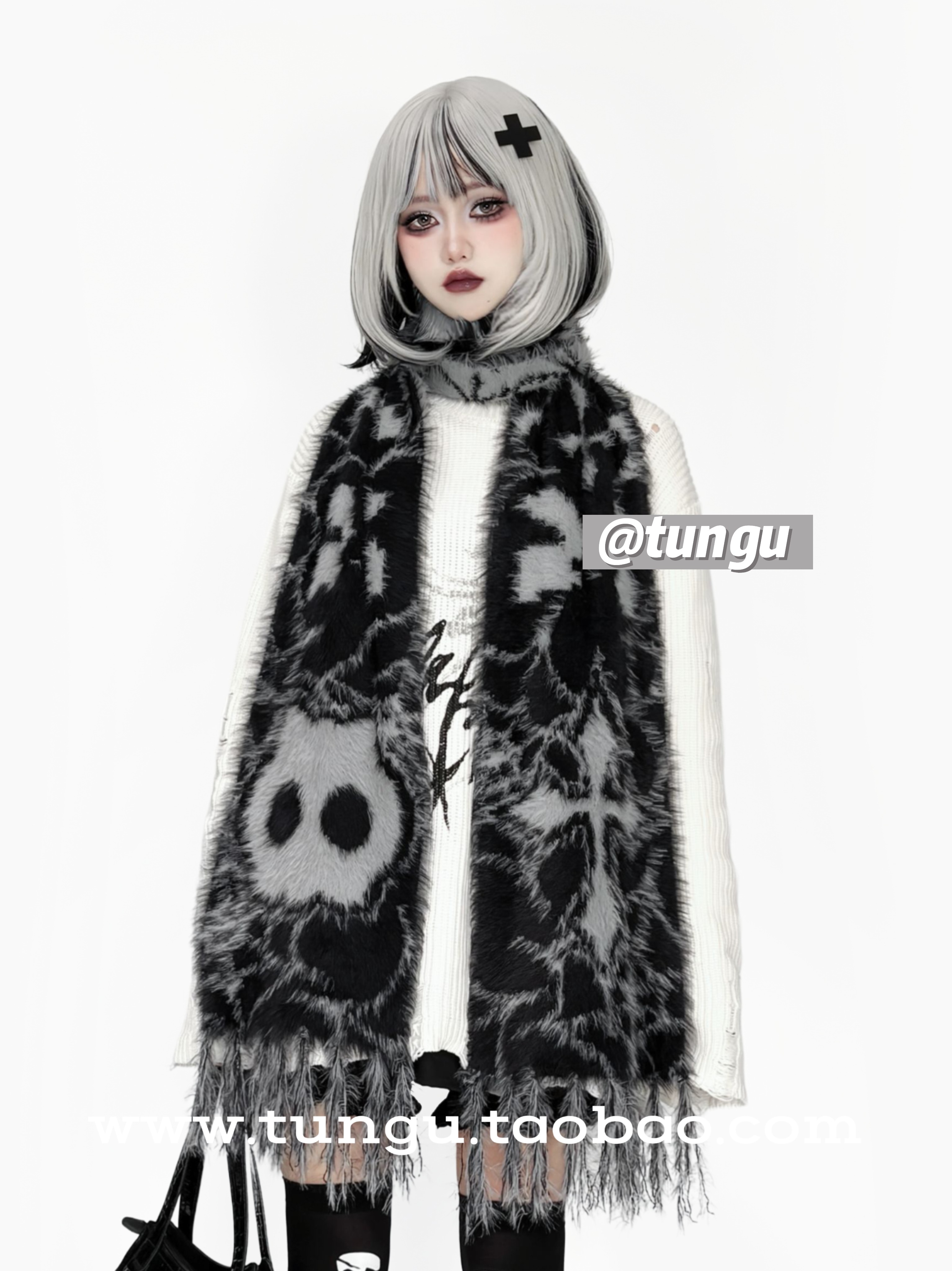 Star Moon Tonkotsu "Skull Cat" Original Scarf, Black and Gray Faux Mink Fur Tassel, Subcultural Shawl, Gothic Style, Halloween