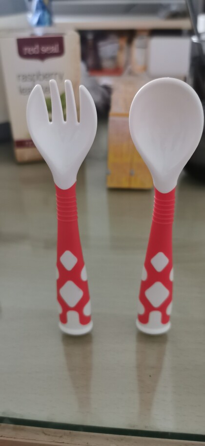 新品试用利鲁奇扭扭吸盘叉勺组质量怎么样一个多少钱，宝妈的亲自使用感受（价格实惠）_搜券