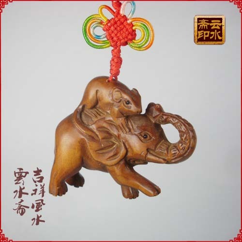 Cloud Water Jaihuang Yang Muang Squirrel Elephant Rimouse By Car Pendant Bag Hanging Craft Gift Hem