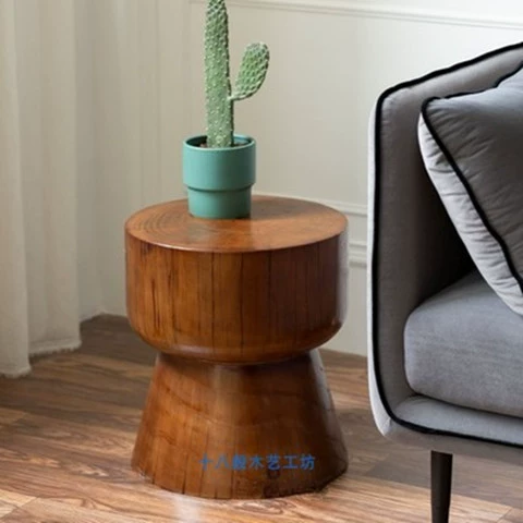 Северный бревенчатый домашний журнальный столик в семье сидячий табурет твердый деревянный пирс прикроватный табурет современный минималистский диван с несколькими деревянными свайными табуретками