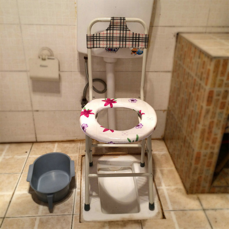 Foldable toilet seat Pregnant woman and the elderly squat backrest seat Hip toilet stool Squat pit toilet for the elderly